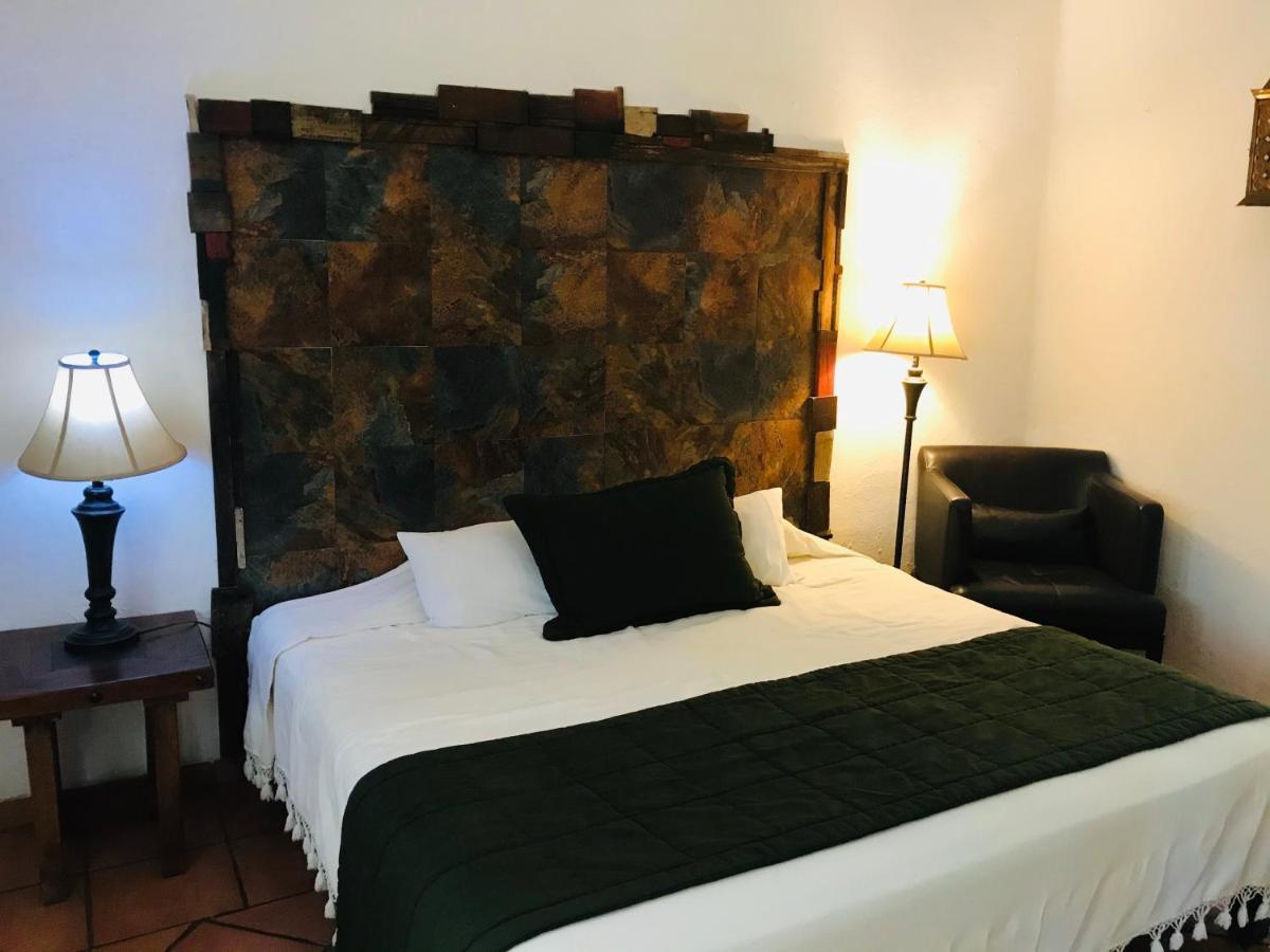 Hotel Casa Armonia トラケパケ エクステリア 写真